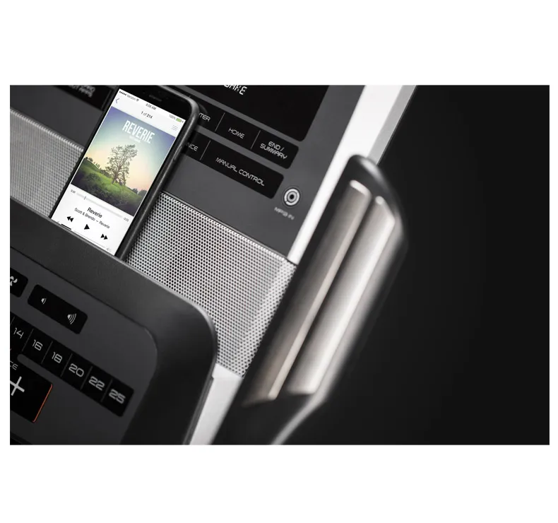 NordicTrack-Commercial-VR21-5 NordicTrack-Commercial-VR21-5