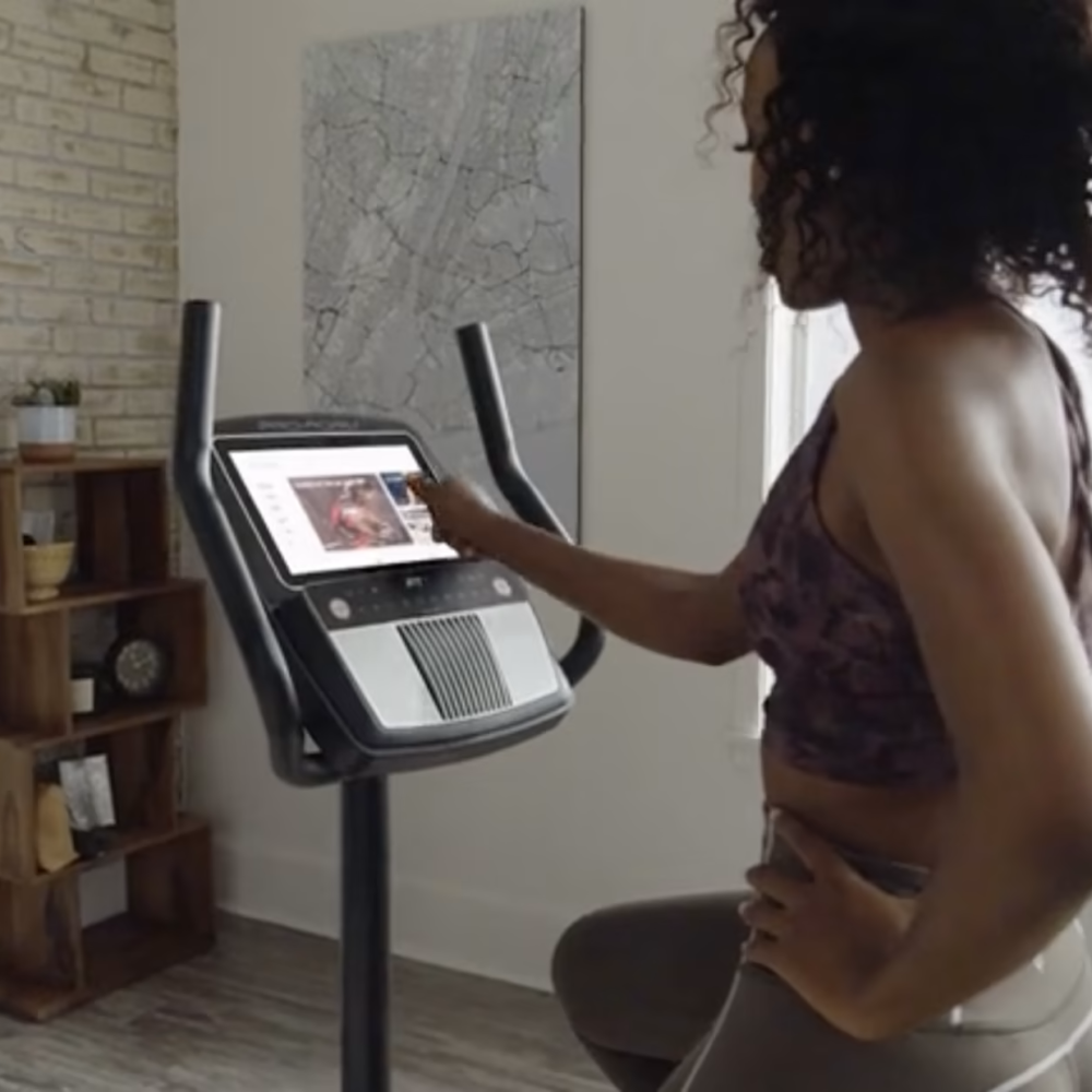 PFEX52921_4 PFEX52921_4